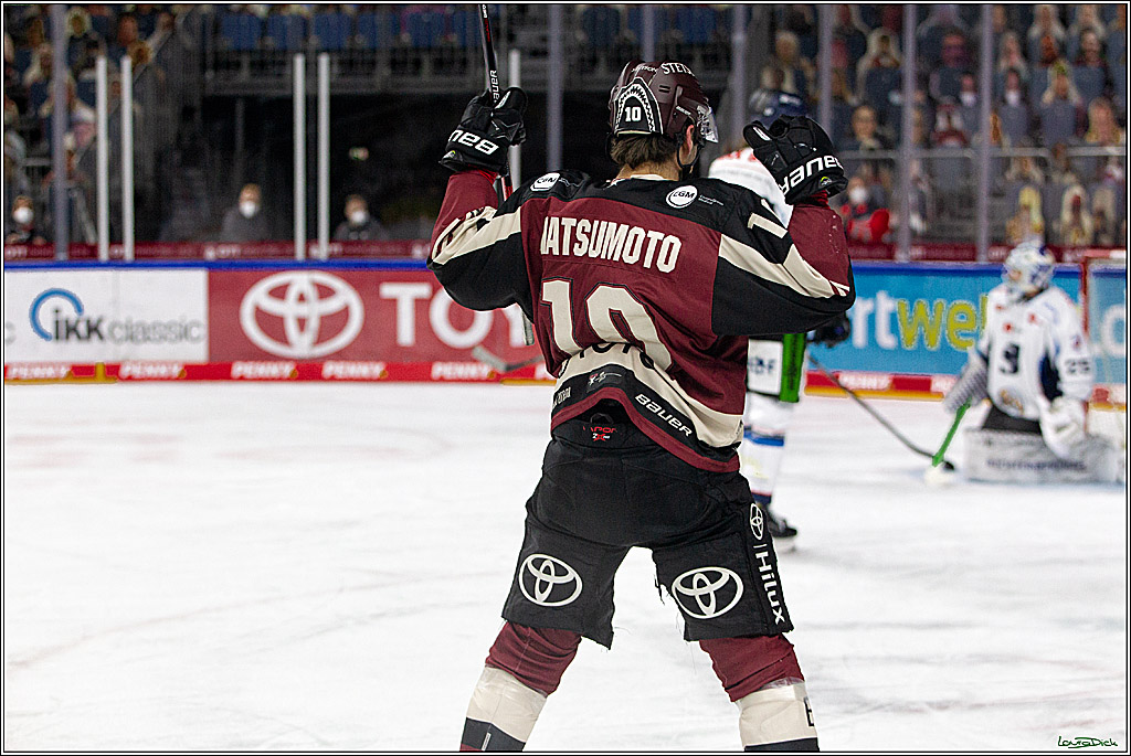 PENNY DEL;  Koelner Haie - Straubing Tigers; Koeln, 14.04.2021